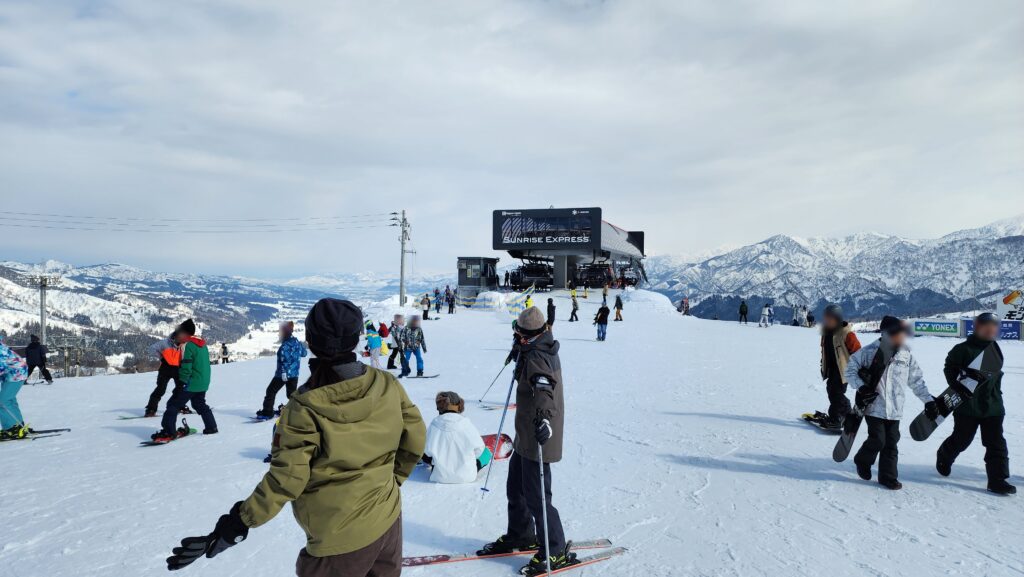 石打丸山スキー場での練習 | 新潟県長岡市のスキークラブ【ダウンヒルスキークラブ】